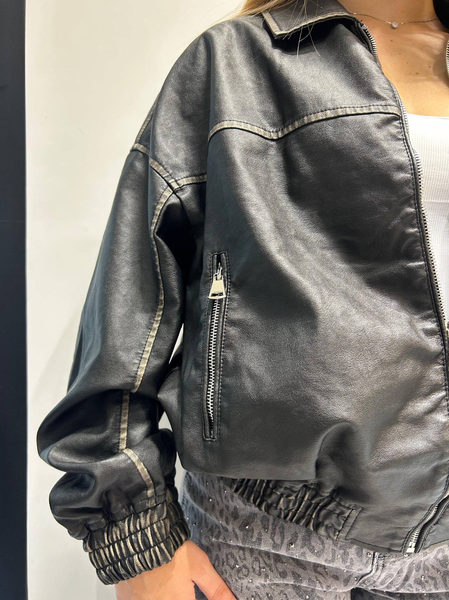 Giubbotto in eco pelle over