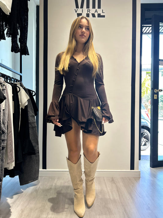 Vestitino elegante con balze