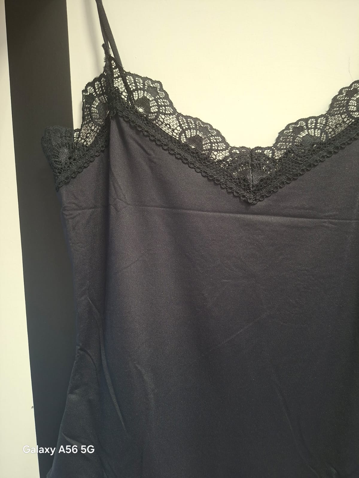 Body con scollo  in pizzo
