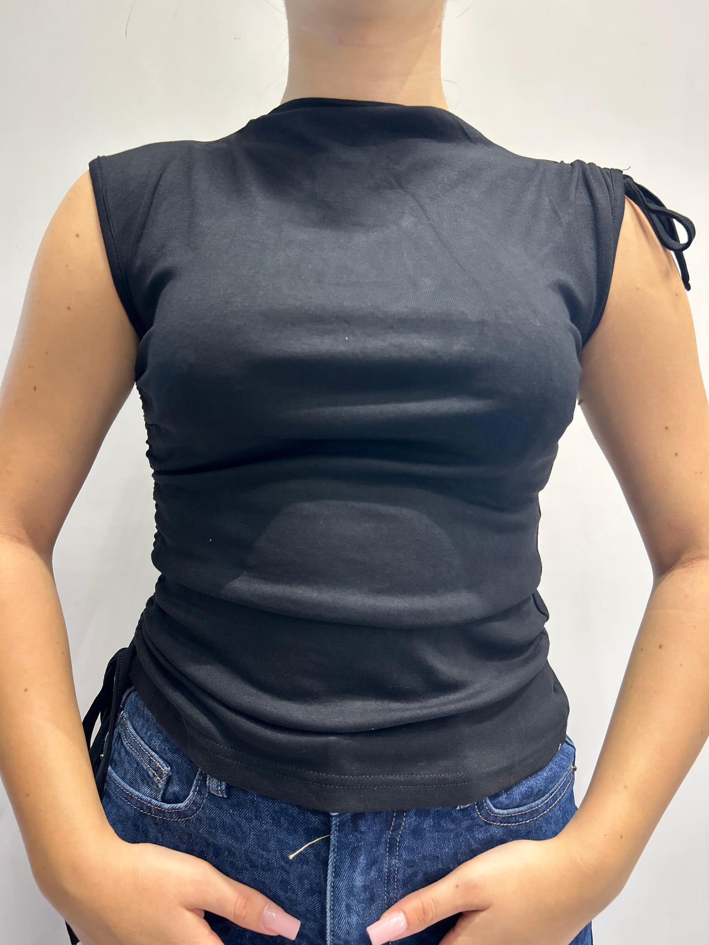 T-SHIRT ASIMMETRICA